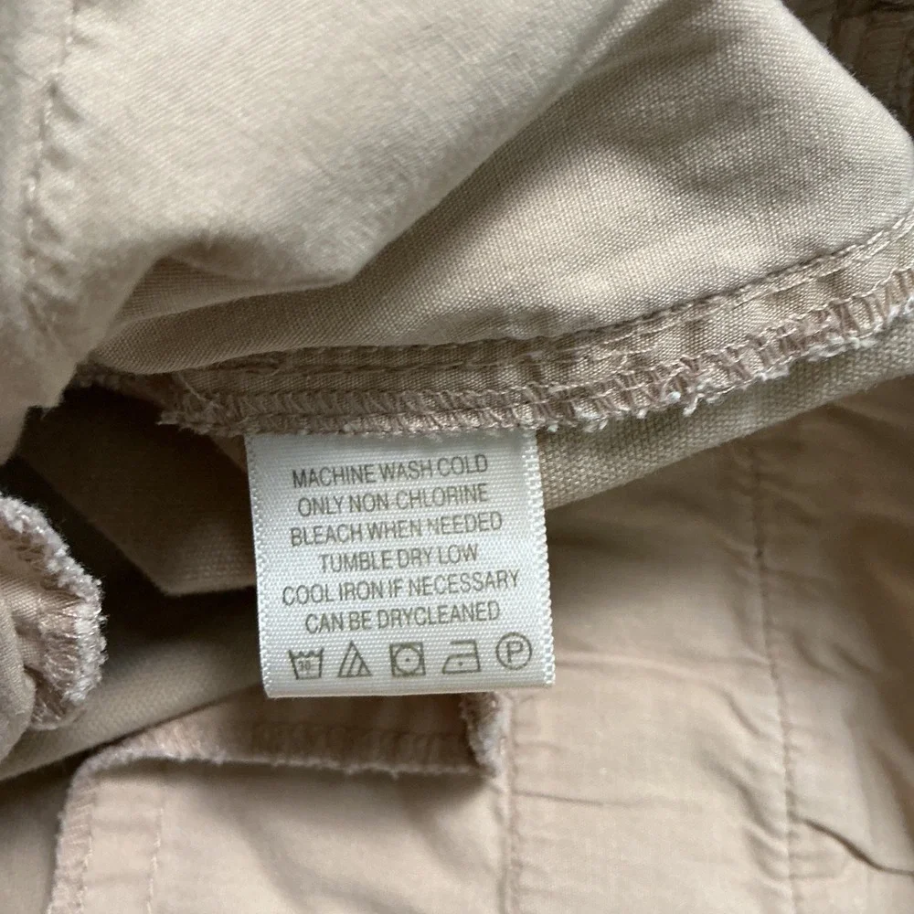 Tommy Bahama Mens Khaki Chino Shorts Tan Cotton Blend Size 34 Flat Front Casual